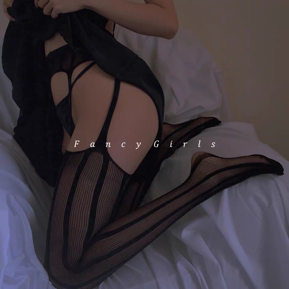 [CÓ SẴN] Kẹp tất liền tất lưới đùi sọc dọc