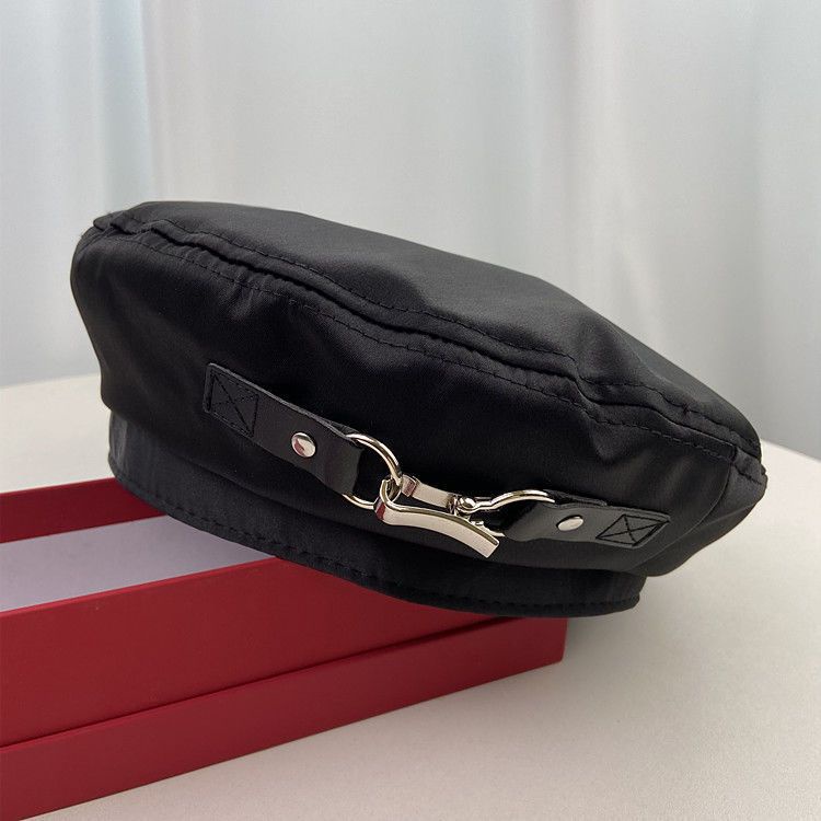 Mũ Beret Phối Khuy Móc Kẹp Nón Nồi Kiểu Hàn P2169