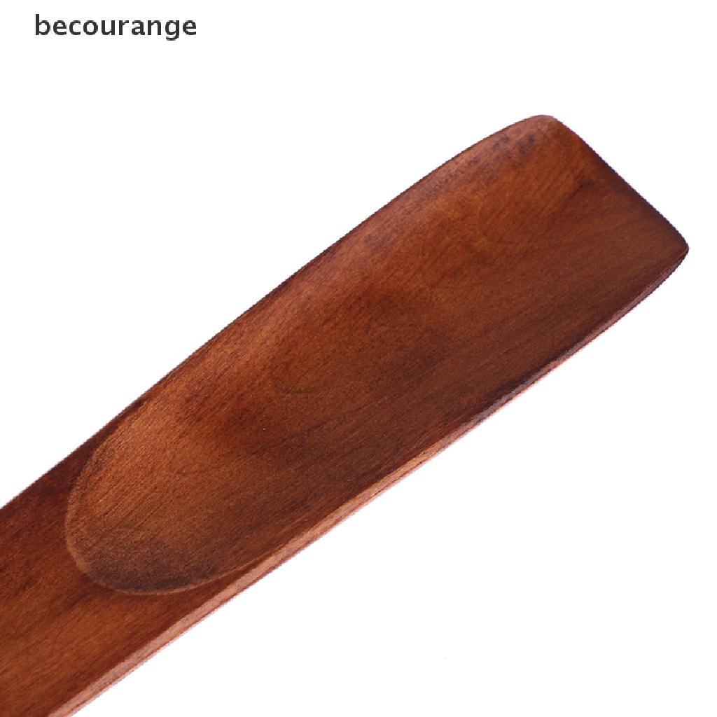 Dụng cụ gỗ thiên nhiên sử dụng để mang giày