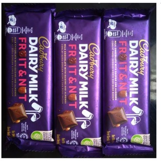 Socola cadbury hạnh nhân & trái cây 37gr