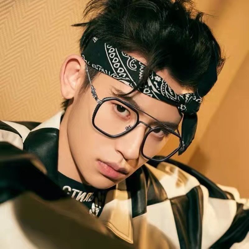 LUSEEN Mắt Kính Cận Nam Nữ Đổi Màu Chống Ánh Sáng Xanh Thơi Trang Han Quôc AG2225