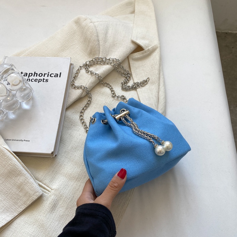 Túi Xách bucket Phối Dây Xích Kiểu Dáng Thời Trang Dành Cho Nữ