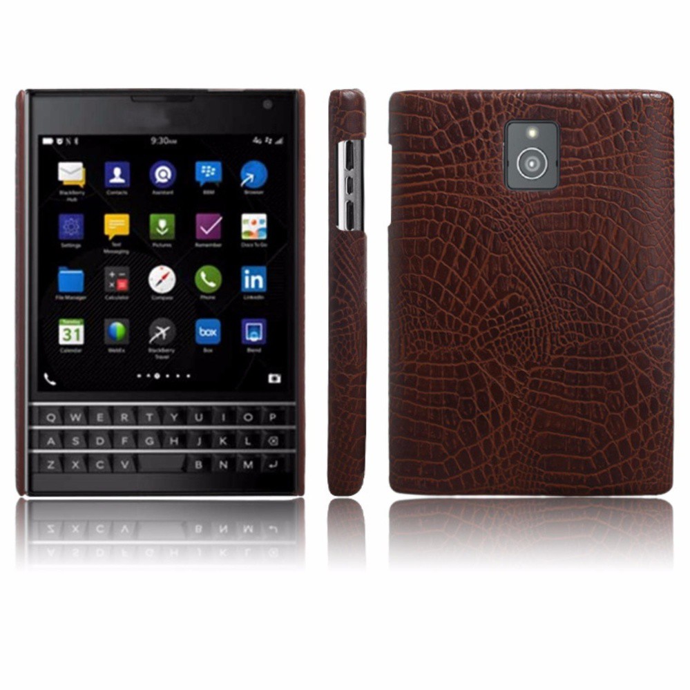 Ốp Lưng Blackberry Passport Vân Cá Sấu Màu Nâu