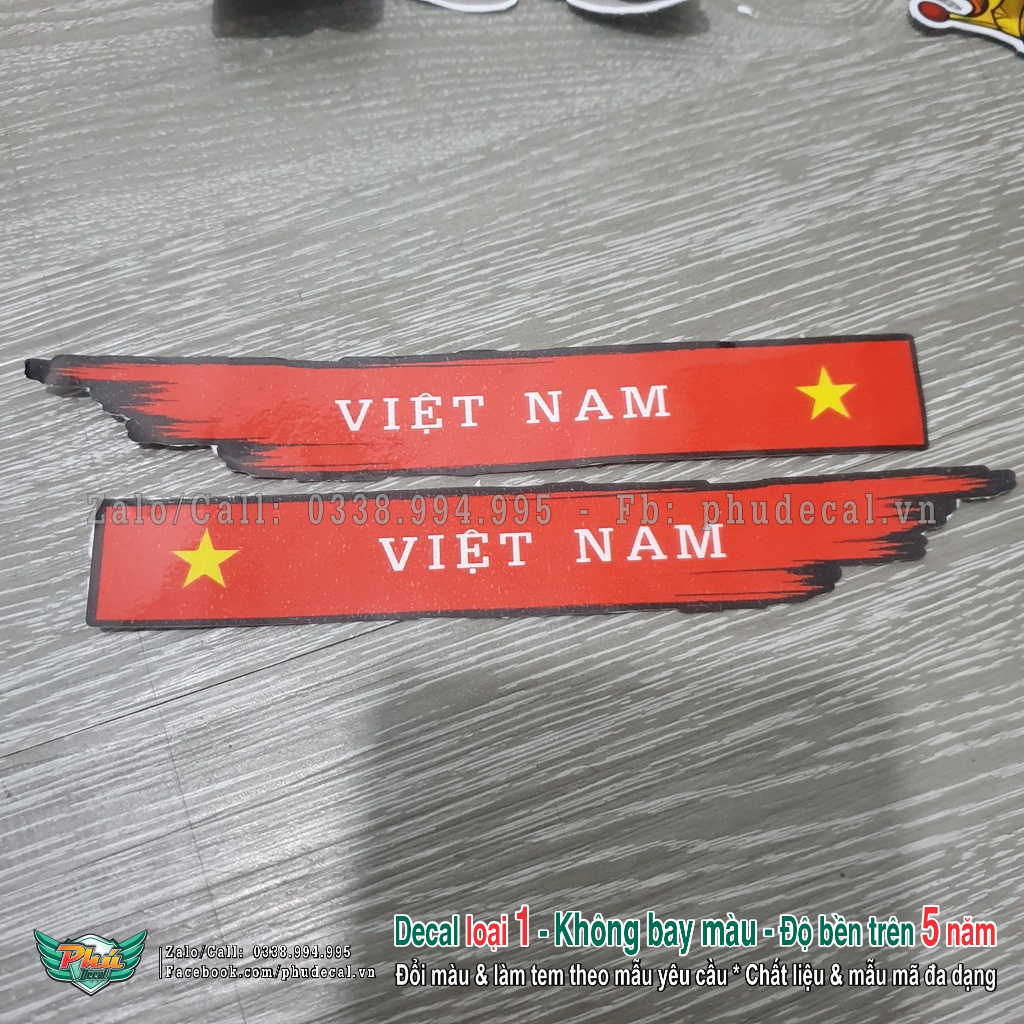Tem bộ 2 lá cờ dài 15x 2.3cm dán xe
