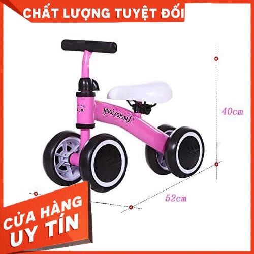 Xe thăng bằng 4 bánh cho bé xe chòi chân