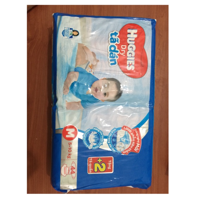 Tã dán Huggeis Size M44 tặng kèm 2 tã quần 