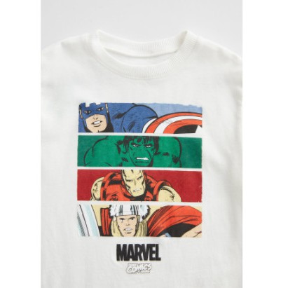 Áo phông trắng dài tay Marvel Zara