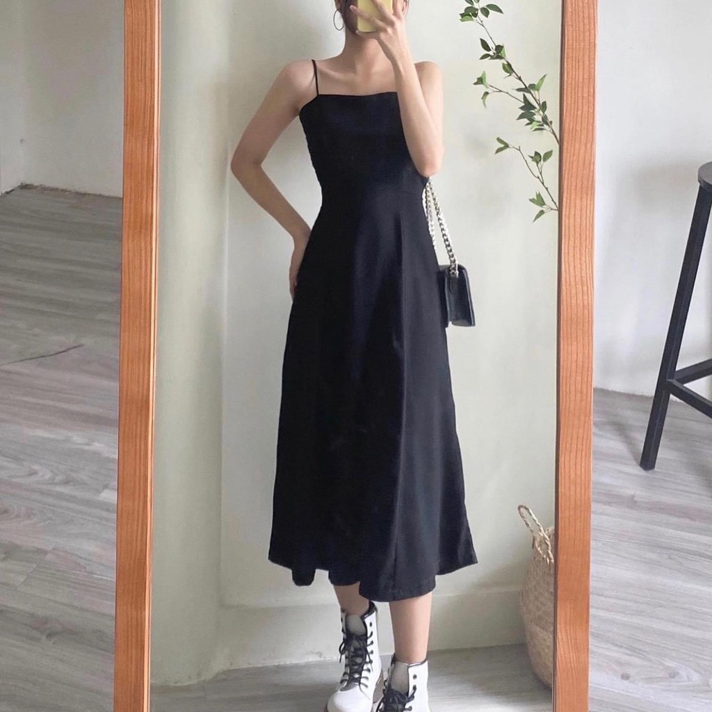 Váy đầm maxi nữ tính với những đường cắt tinh tế, đen huyền bí, có sẵn cúp ngực, freesize dưới 50kg