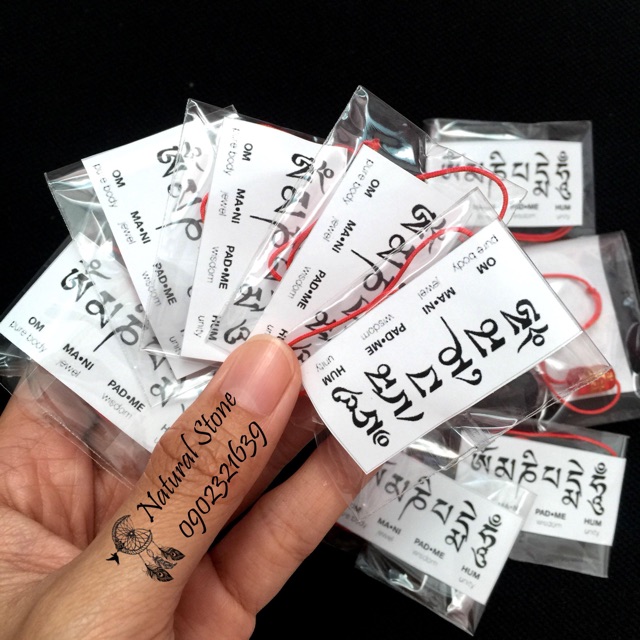 Vòng tay Om Mani Padme Hum -