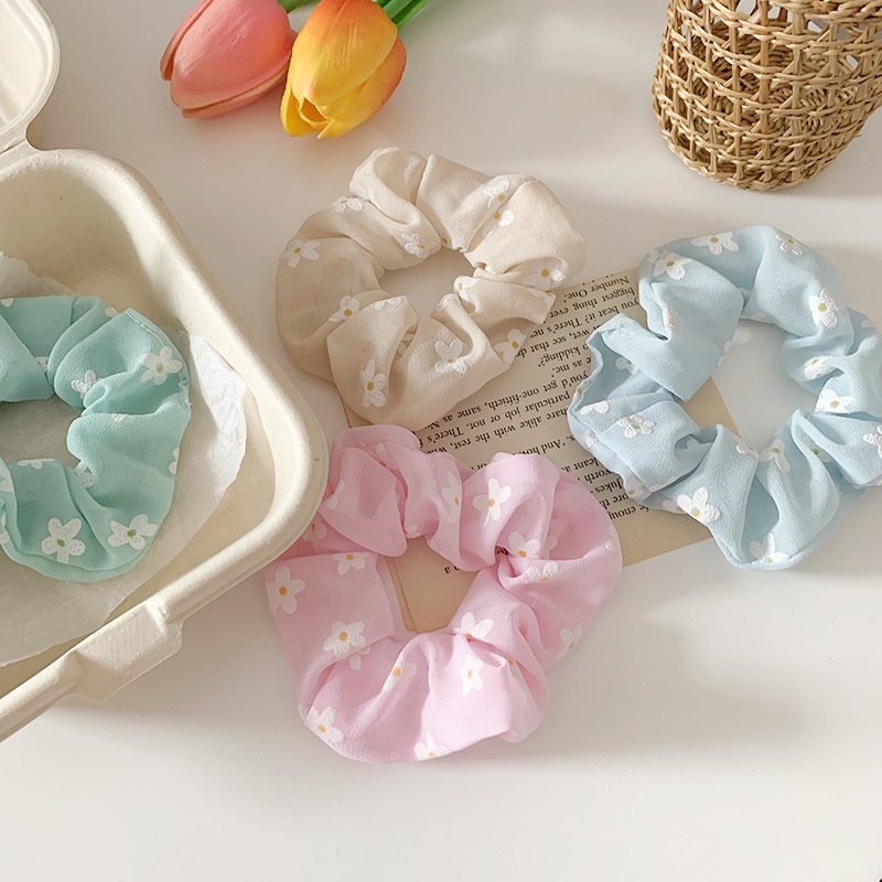 Dây Buộc Tóc Scrunchies Hoa Trắng Nền Trơn Buta Sc17