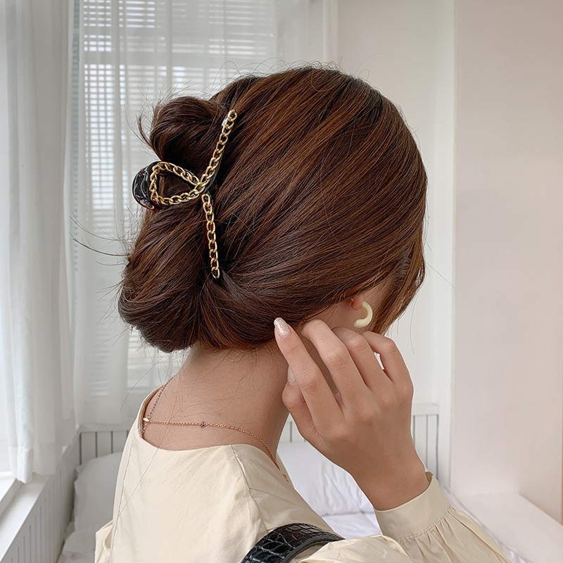 Kẹp tóc càng cua phối dây xích 2021 B433 - Sherry Store