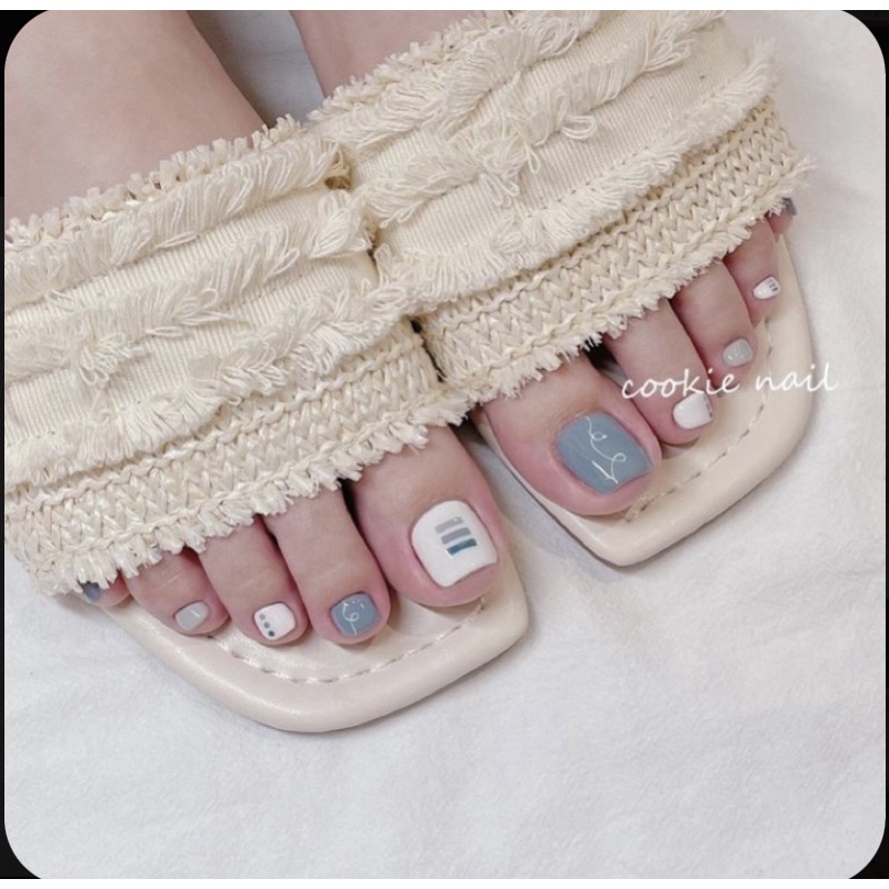 Mẫu  24 móng chân giả dễ thương kèm keo dũa