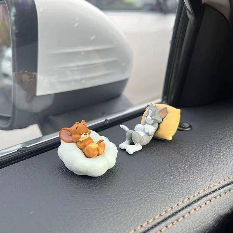 Cat and Mouse Car Decoration Tom Jerry Hand-Made Doll Cute Car Interior Decoration Book Desktop Small Ornaments oiWq