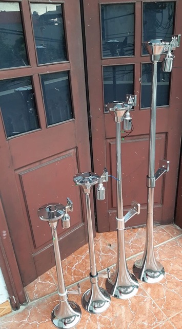 Sản phẩm gia đình làm: còi hơi 1 mét 74cm 64cm ( giá xả)