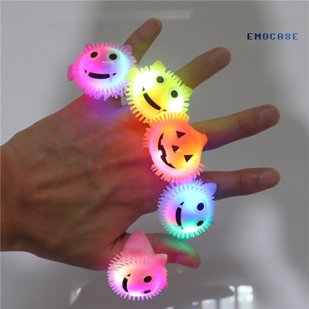 Nhẫn Đeo Ngón Tay Phát Sáng Trong Bóng Tối Độc Đáo