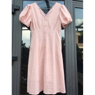 Váy Linen thiết kế thêu tay
