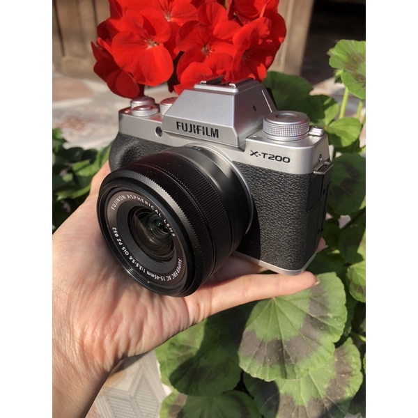 MÁY ẢNH FUJIFILM X-T200 KIT 15-45MM Còn BH hãng