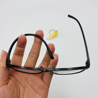 Kinh lao ,kinh doc sach, kinhvien, kinh nhin gan nhua deo Han Quoc. Kính mắt Elily