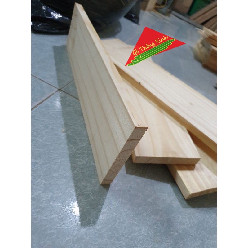 Thanh gỗ thông mới dài 60cm rộng 10cm dày 1.5cm được bào láng đẹp 4 mặt có thể dùng làm kệ, trang trí, làm thùng gỗ