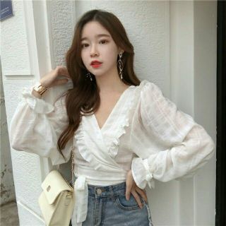 Áo sơ mi ren đáp chéo cổ bèo chữ V ulzzang phong cach Hàn