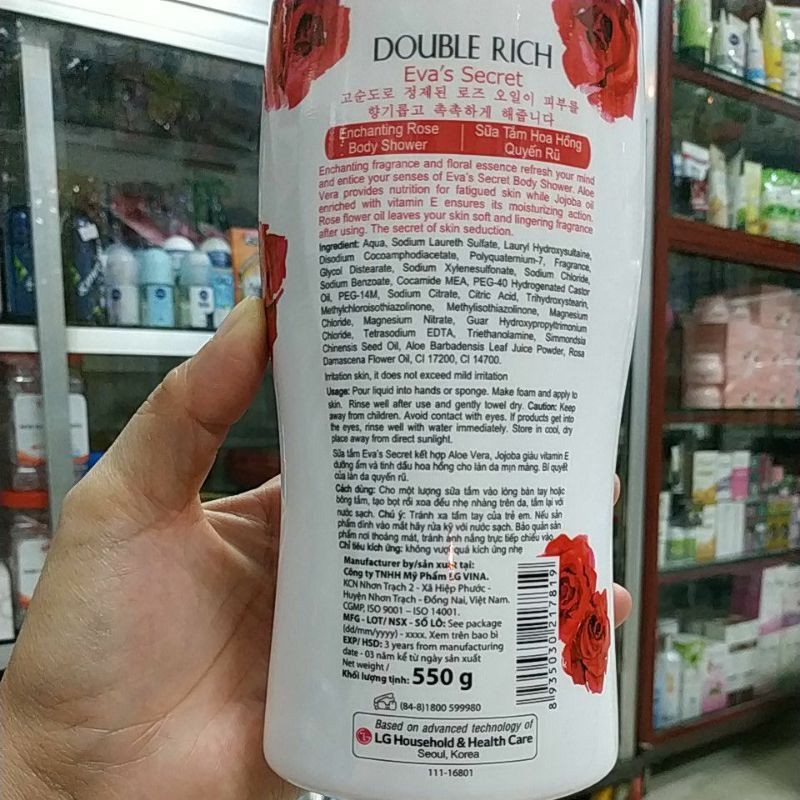 Sữa Tắm hoa hồng Double Rich Eva's Secret 550gr, cho da mịn màng quyến rũ