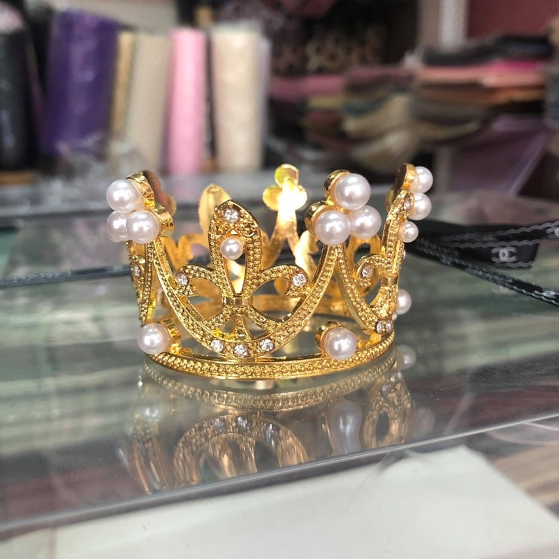 vương miện trang trí hoa, bánh sinh nhật