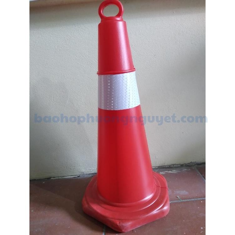 Cọc tiêu nhựa Nhật Quang đỏ phản quang trắng
