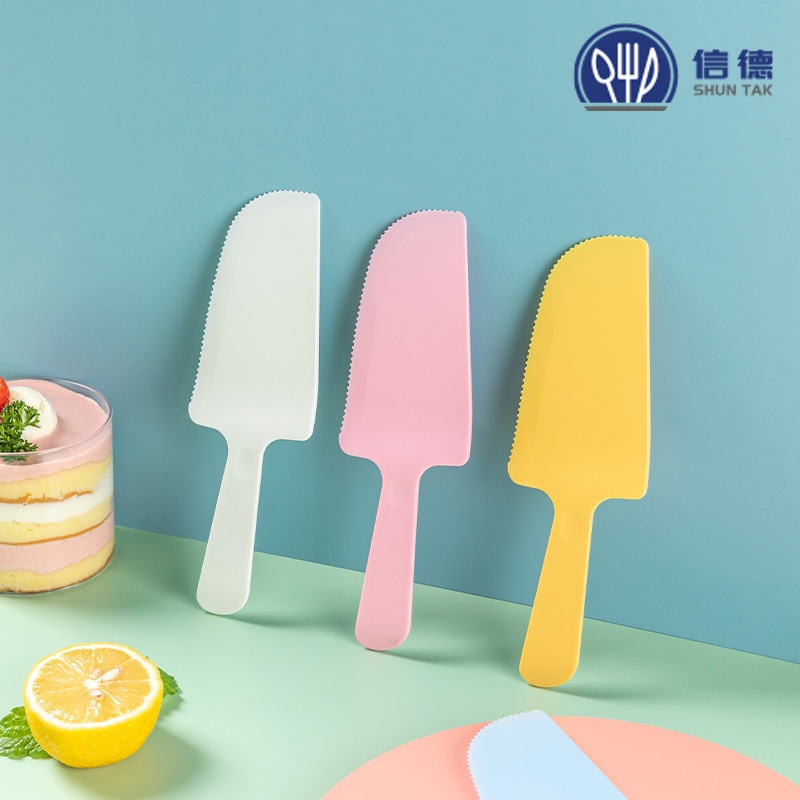 Dao Cắt Bánh Sinh Nhật Bằng Nhựa Dày Dùng Một Lần