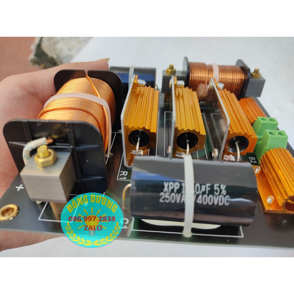 MẠCH PHÂN TẦN SÂN KHẤU CÔNG SUẤT LỚN F1518- 1BASSS 1 TREBLE- GIÁ 1 MẠCH