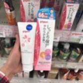 Kem chống rạn cho bà bầu Pigeon 110gCHÍNH HÃNG Giúp bổ sung các collagen đã bị đứt gãy tại vùng da bị rạn.