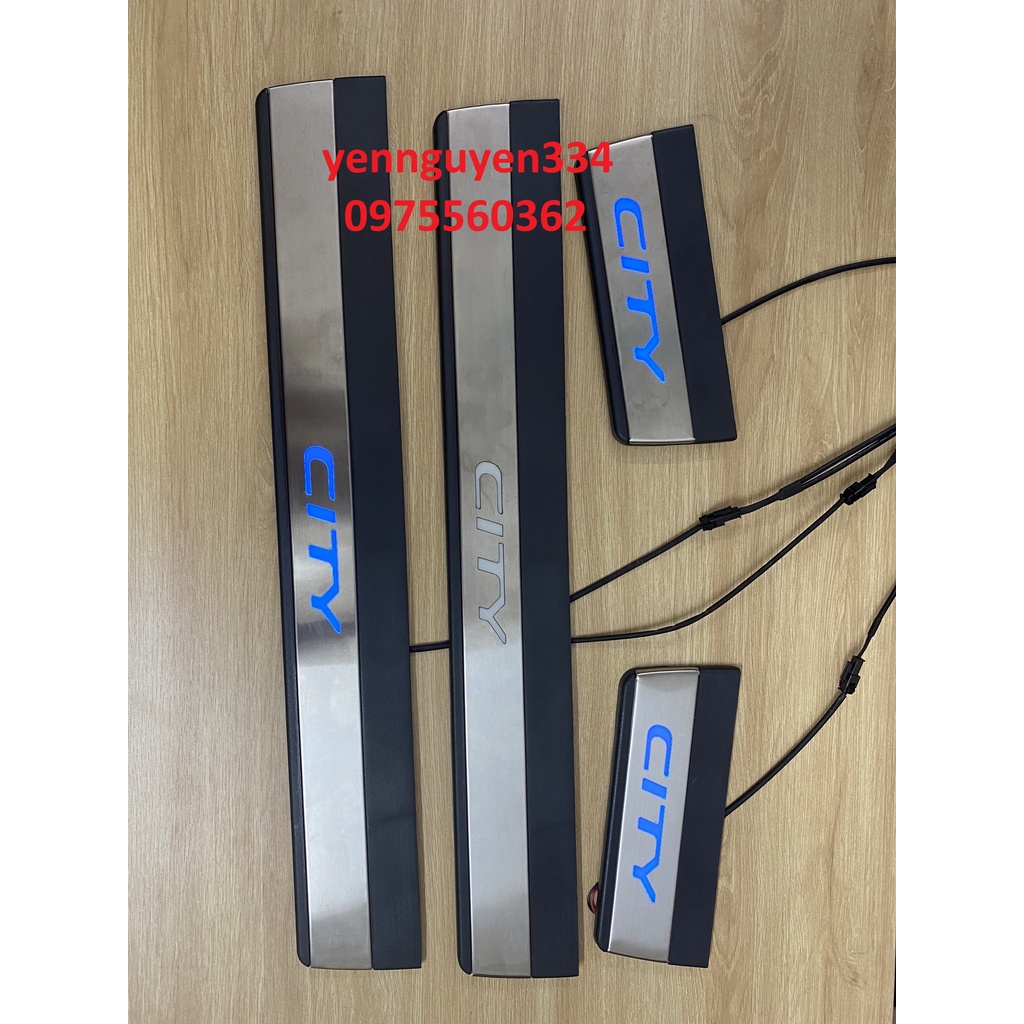 Nẹp bước chân có đèn Honda City