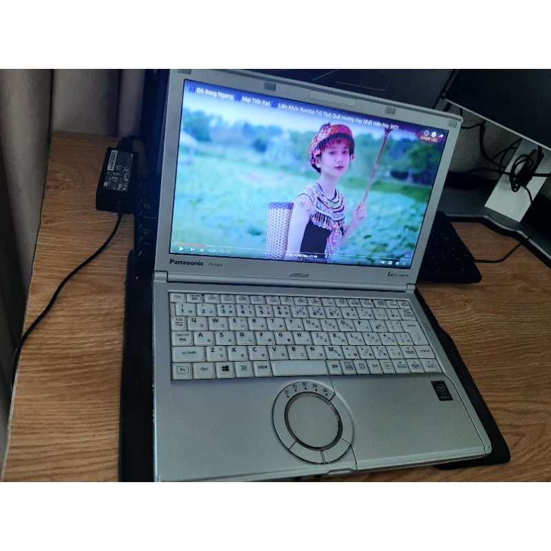 Laptop nhập Panasonic CF-NX4