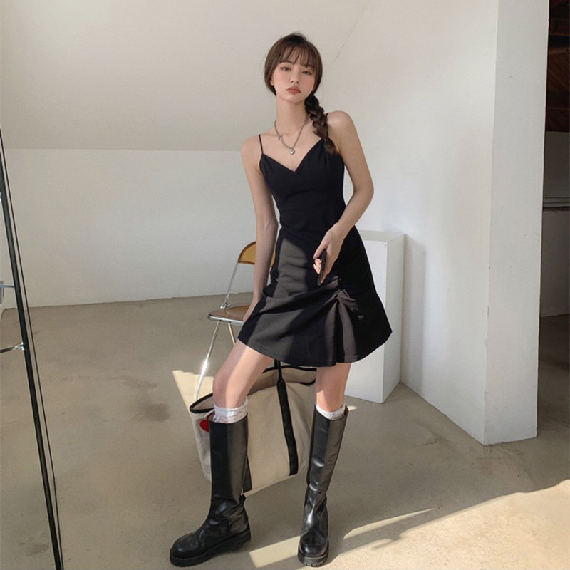 Đầm Midi Hai Dây Với Thiết Kế Cổ Chữ V Xinh Xắn Dành Cho Nữ | BigBuy360 - bigbuy360.vn