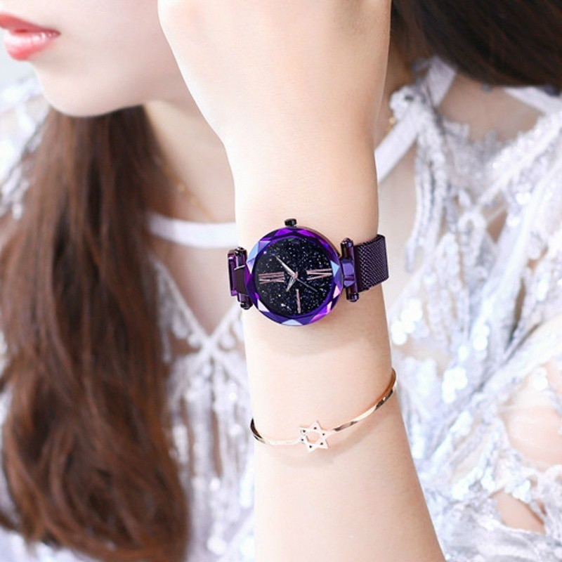 Đồng Hồ Nữ Sang Trọng Với Khóa Nam Châm