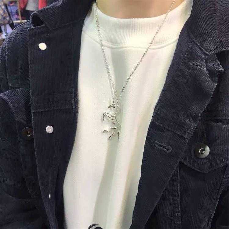 Khuyên tai hình bộ xương kỳ lân mạ bạc thời trang cá tính