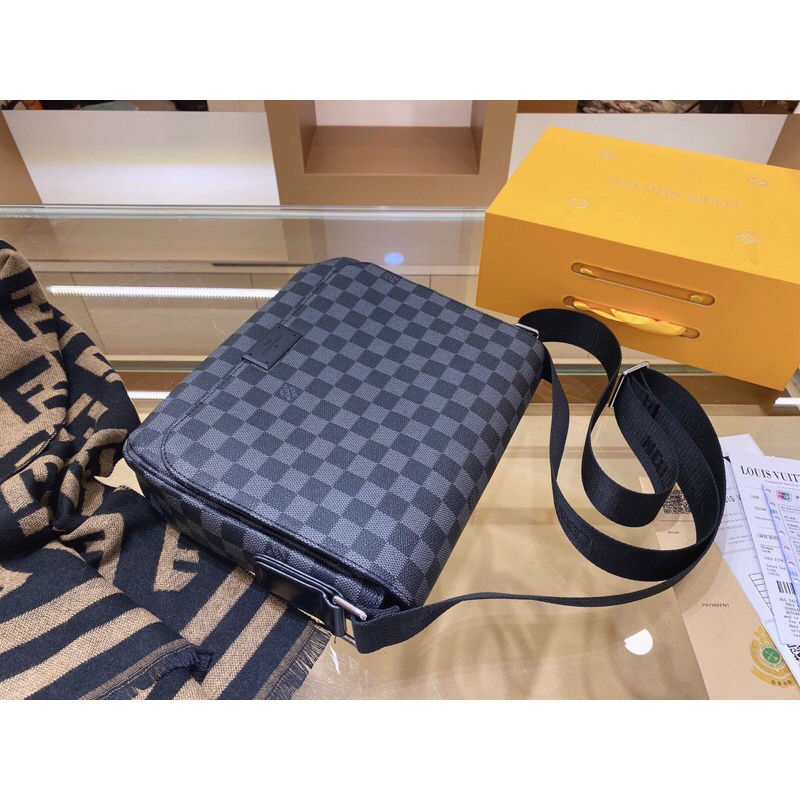 Cặp nam L.V siêu đẹp ,chất da dày dặn,size25, phom dáng chuẩn,hàng cực chất spsl | BigBuy360 - bigbuy360.vn