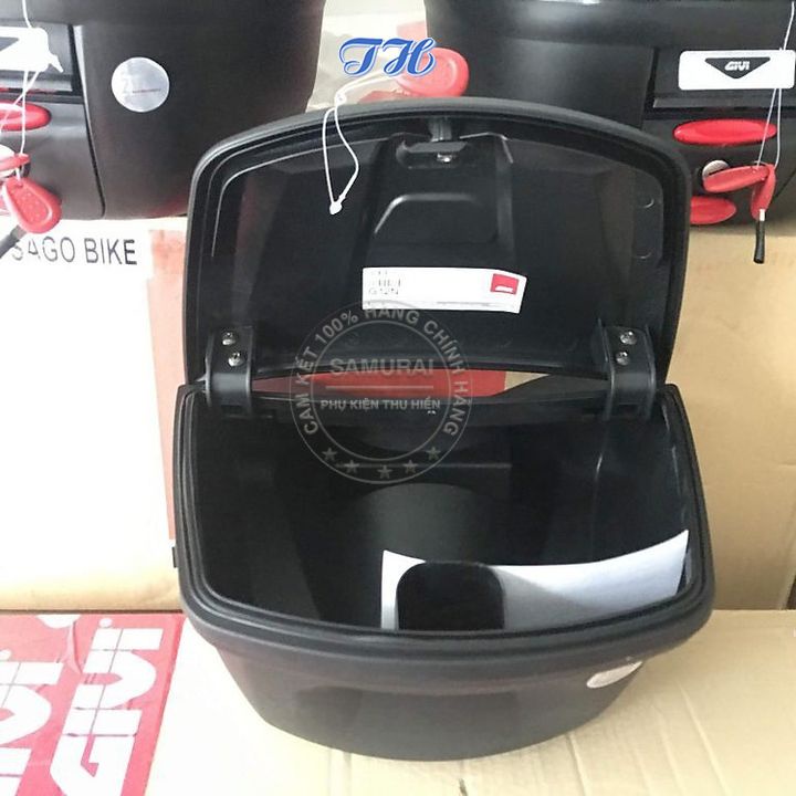Combo thùng giữa winner, winner x , exciter 150, exciter 155, wave, dream,.  givi G12N 12lít kèm pát hàng chính hãng