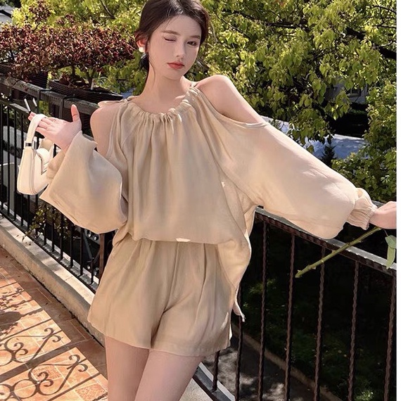 Set Áo Khoét Vai Buộc Nơ Phối Quần Sooc Form Rộng Xanh Bơ Nhiều Màu Siêu Xinh VAVASA BD01