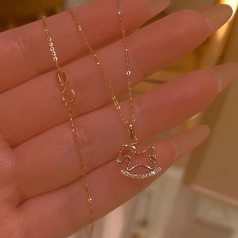 Phụ nữ dễ thương sáng tạo vòng cổ ngựa gỗ nhỏ thời trang Hàn Quốc khí chất vòng cổ của phụ nữ