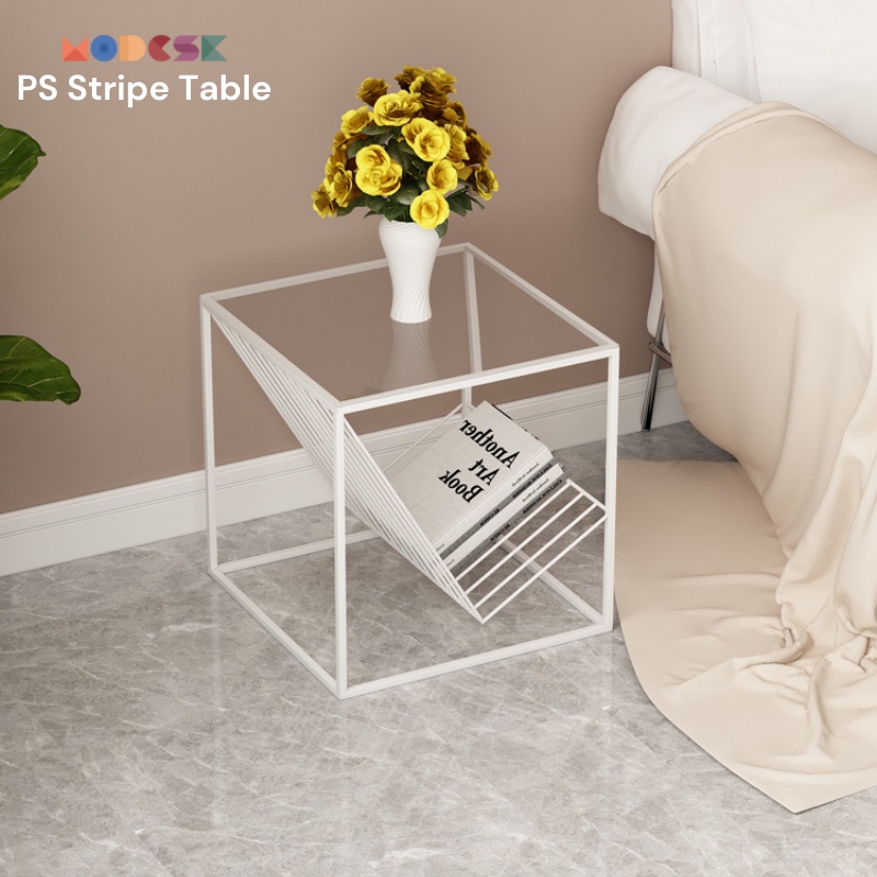 Kệ sofa, giường ngủ Modesk PS Stripe Table sắt sơn tĩnh điện, kính cường lực  (phòng khách, phòng ngủ)