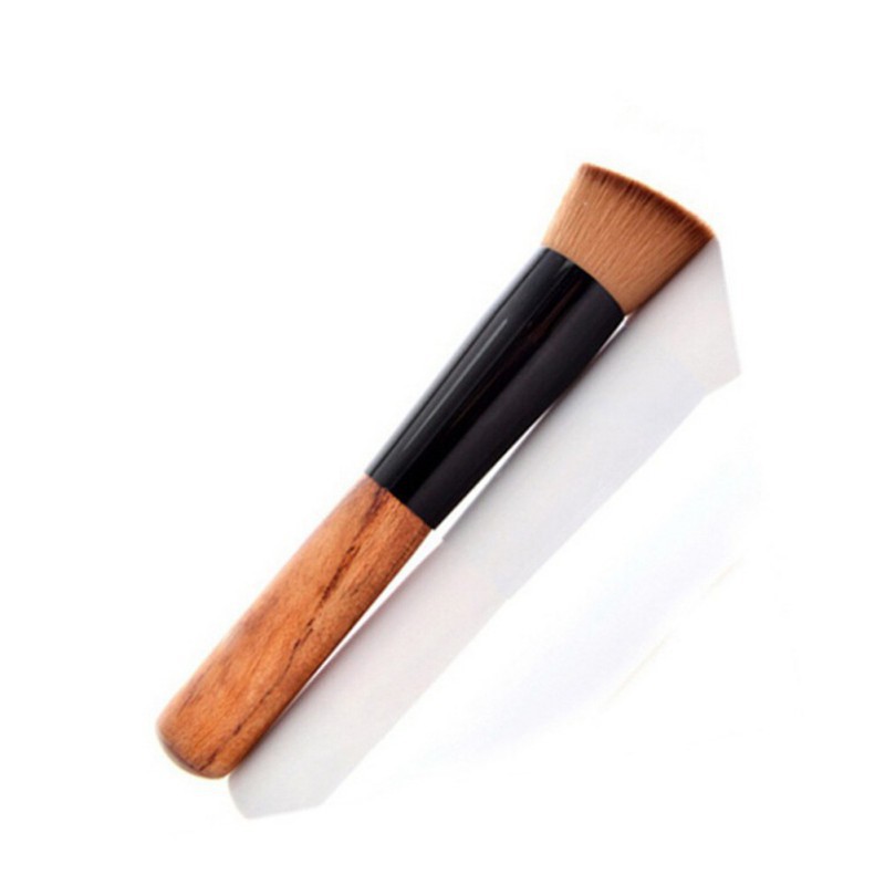 Cọ Trang Điểm Tán Nền Cán Gỗ