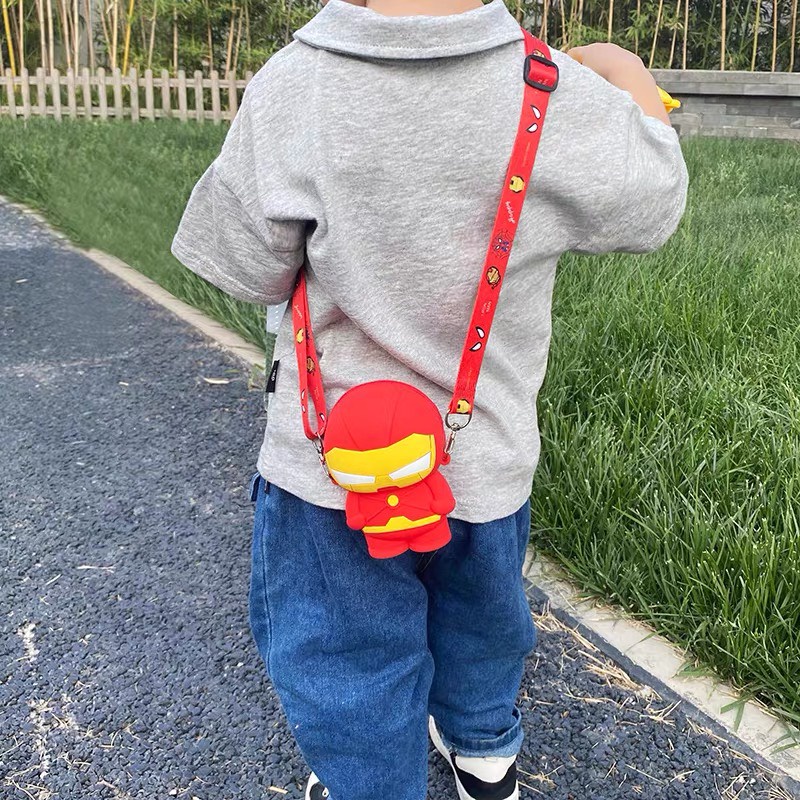 [Mới 2023] Túi xách silicon siêu nhân đeo chéo cho bé trai đựng lì xì túi tỏi thời trang