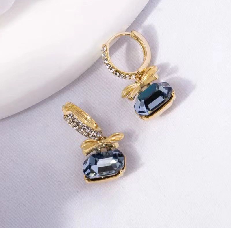 Khuyên Tai Nơ Pha Lê Xanh 2022