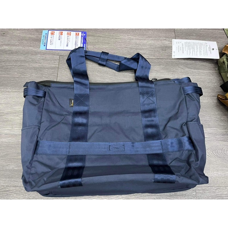 Cặp NATIONAL GEOGRAPHIC