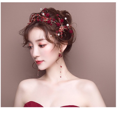 Bộ cài đỏ kèm bông tai Giá chỉ 120k