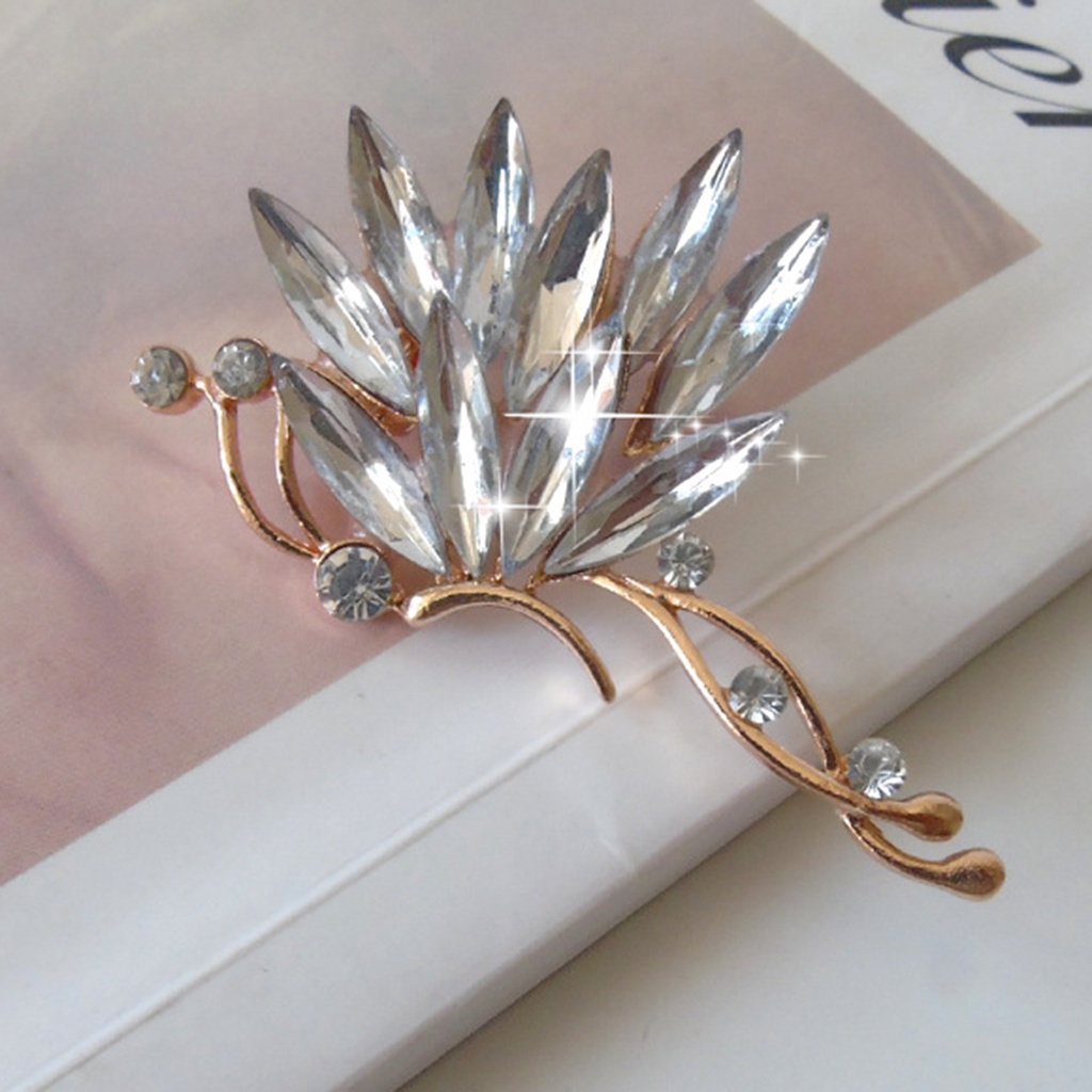 Khuyên Vành Tai Hình Bướm Đính Đá Pha Lê Nhiều Màu Thời Trang Dành Cho Nữ