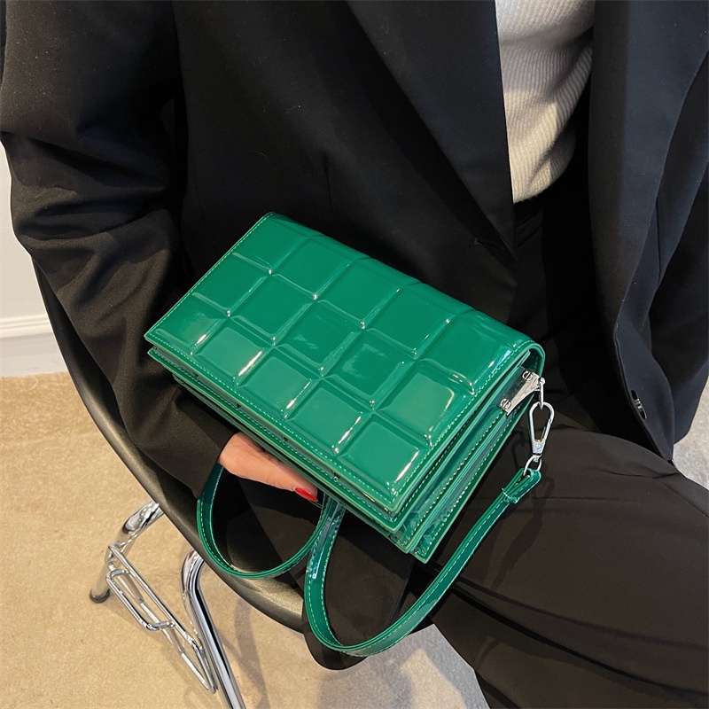 Túi đeo chéo IELGY phong cách retro họa tiết caro thời trang cho nữ