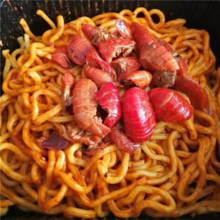 Mì trộn sốt cay TÔM HÙM ĐẤT