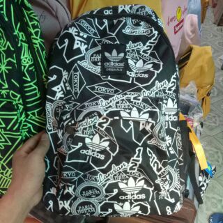 Balo adidas (ảnh Shop tự chụp)