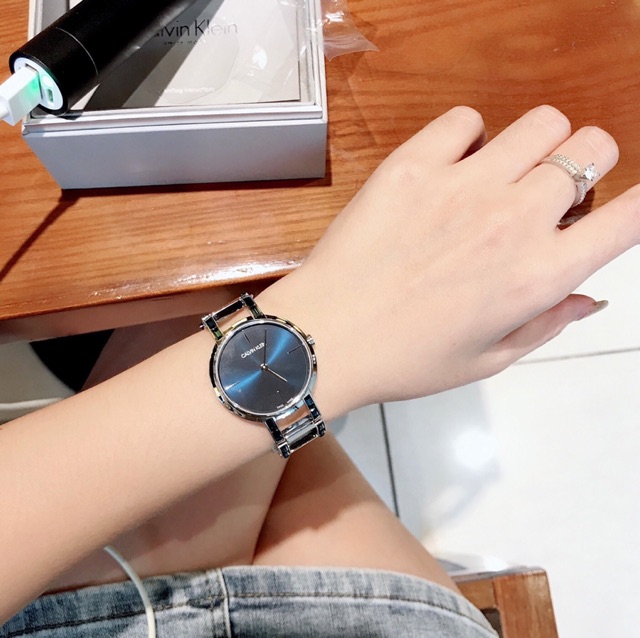 Đồng hồ nữ Calvin Klein K8NZ3VVN máy thuỵ sĩ size 32mm chính hãng